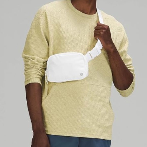 lululemon athletica Handbags - (2334-2337) 🍋 NWT LULULEMON WHITE EVERYWHERE BELT BAG